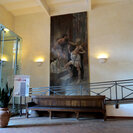  В холлах и коридорах отеля можно любоваться живописью 19в.